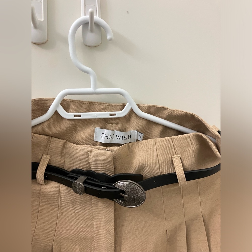 SALE | Chicwish palazzo pants with belt NWT - Picture 2 of 6